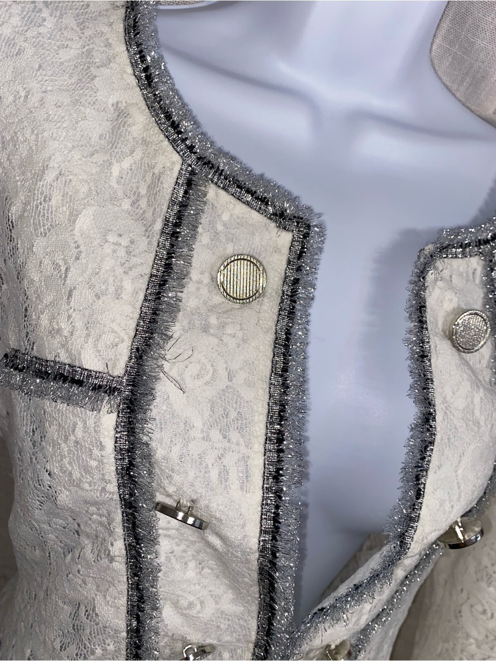 VTG Korean White Floral Lace Shrug Metallic Trim Cropped Jacket M - Picture 5 of 16